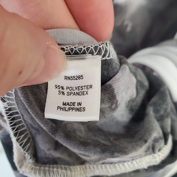 Express Tunic- Size XS - Picture 7 of 7